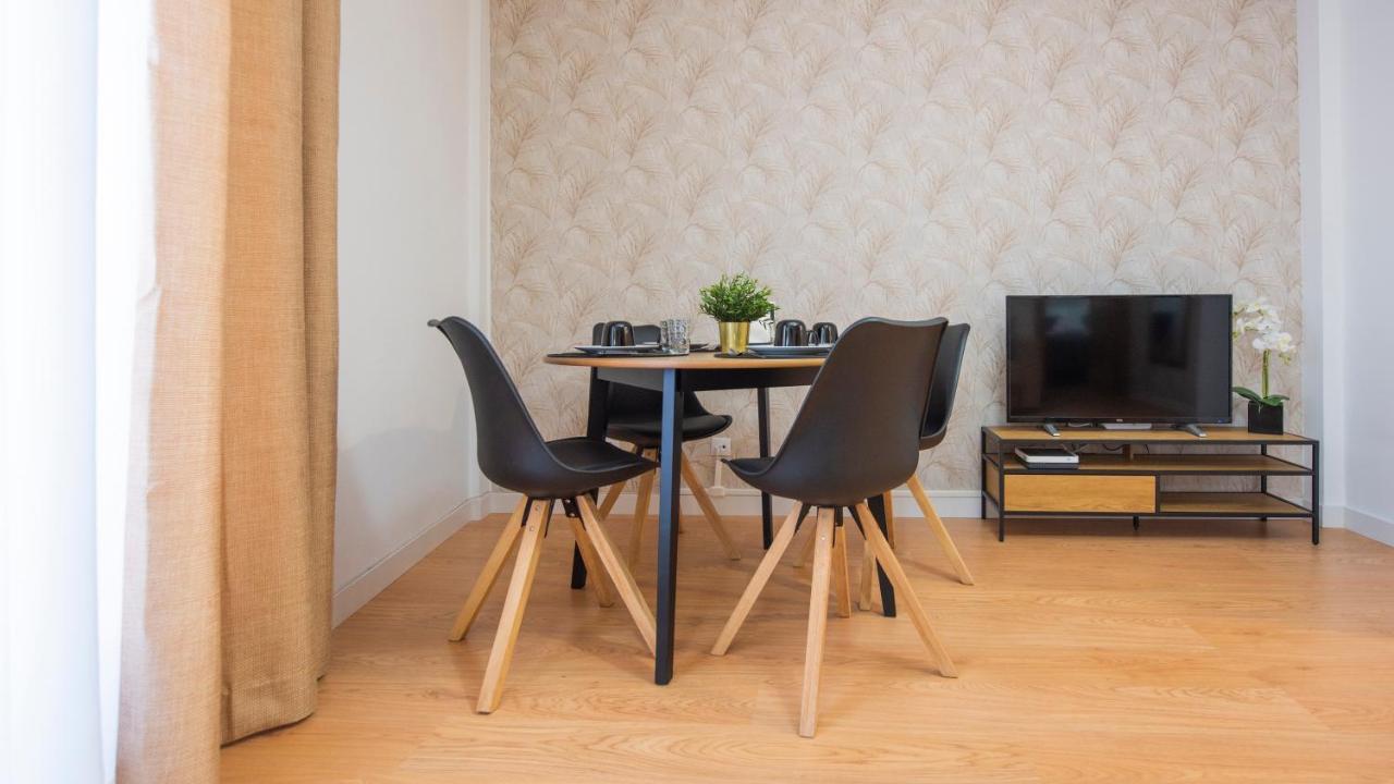 El Sueno De Carmelitas Con Parking Incluido - Apartamentos Aloha โตเลโด ภายนอก รูปภาพ