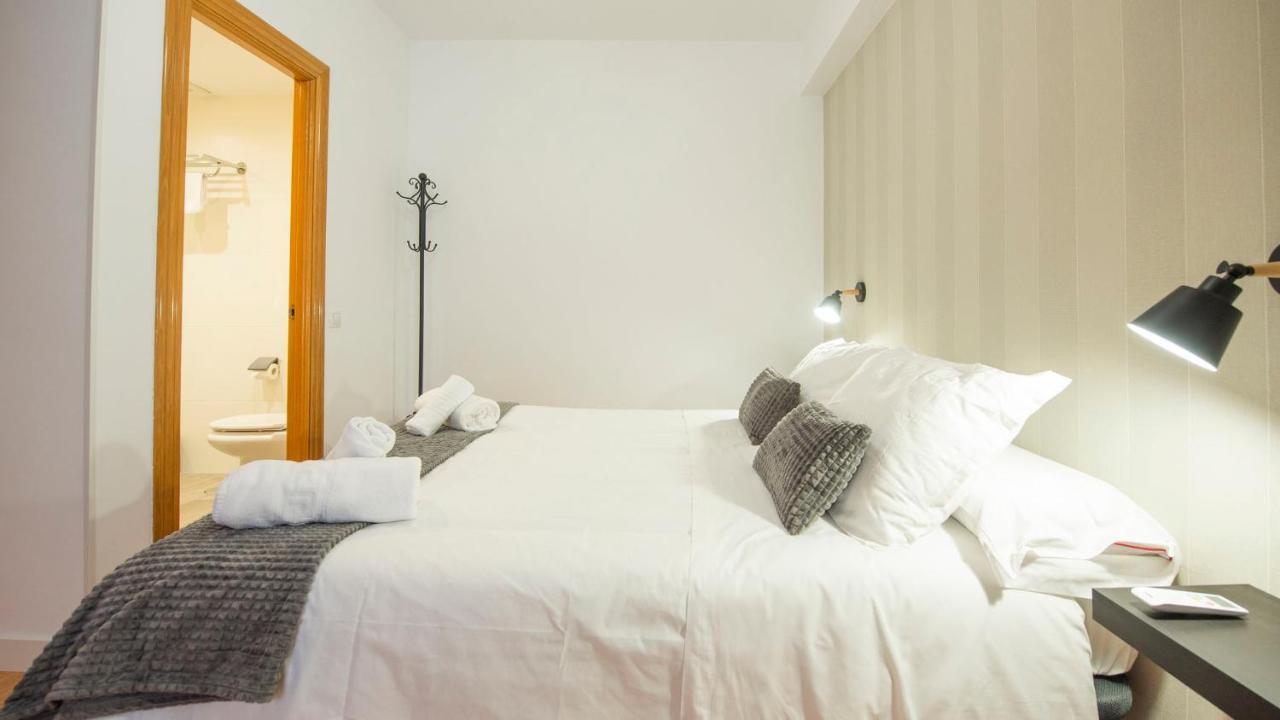 El Sueno De Carmelitas Con Parking Incluido - Apartamentos Aloha โตเลโด ภายนอก รูปภาพ