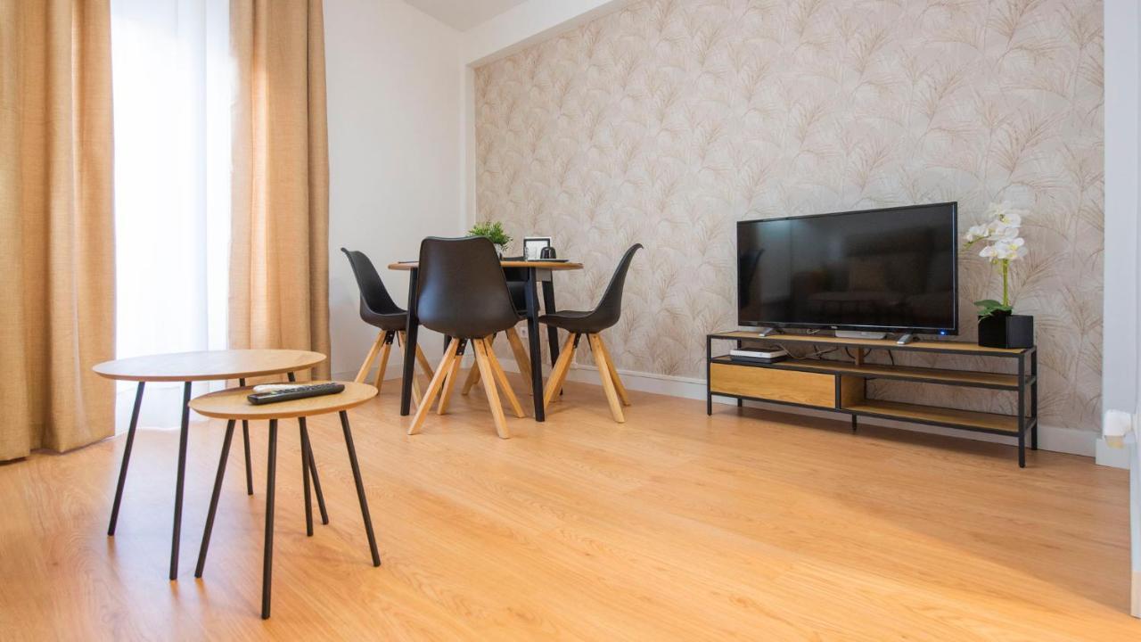 El Sueno De Carmelitas Con Parking Incluido - Apartamentos Aloha โตเลโด ภายนอก รูปภาพ